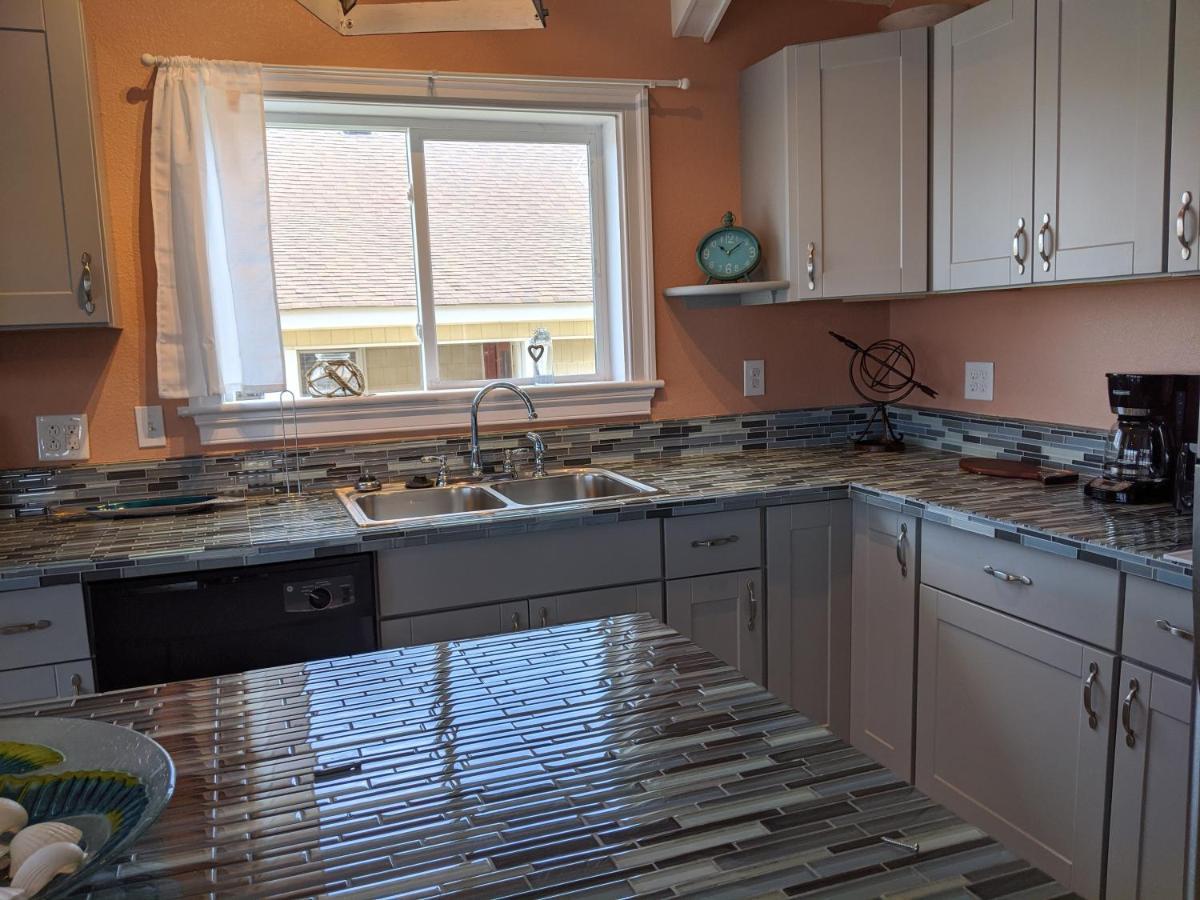 2508 Beach Rd, Semi-Oceanfront, Pool/Hot Tub Nags Head Bagian luar foto