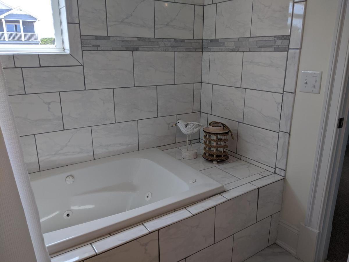 2508 Beach Rd, Semi-Oceanfront, Pool/Hot Tub Nags Head Bagian luar foto